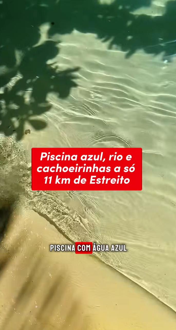 Capa de Reel: Piscina com água azul perto de Estreito